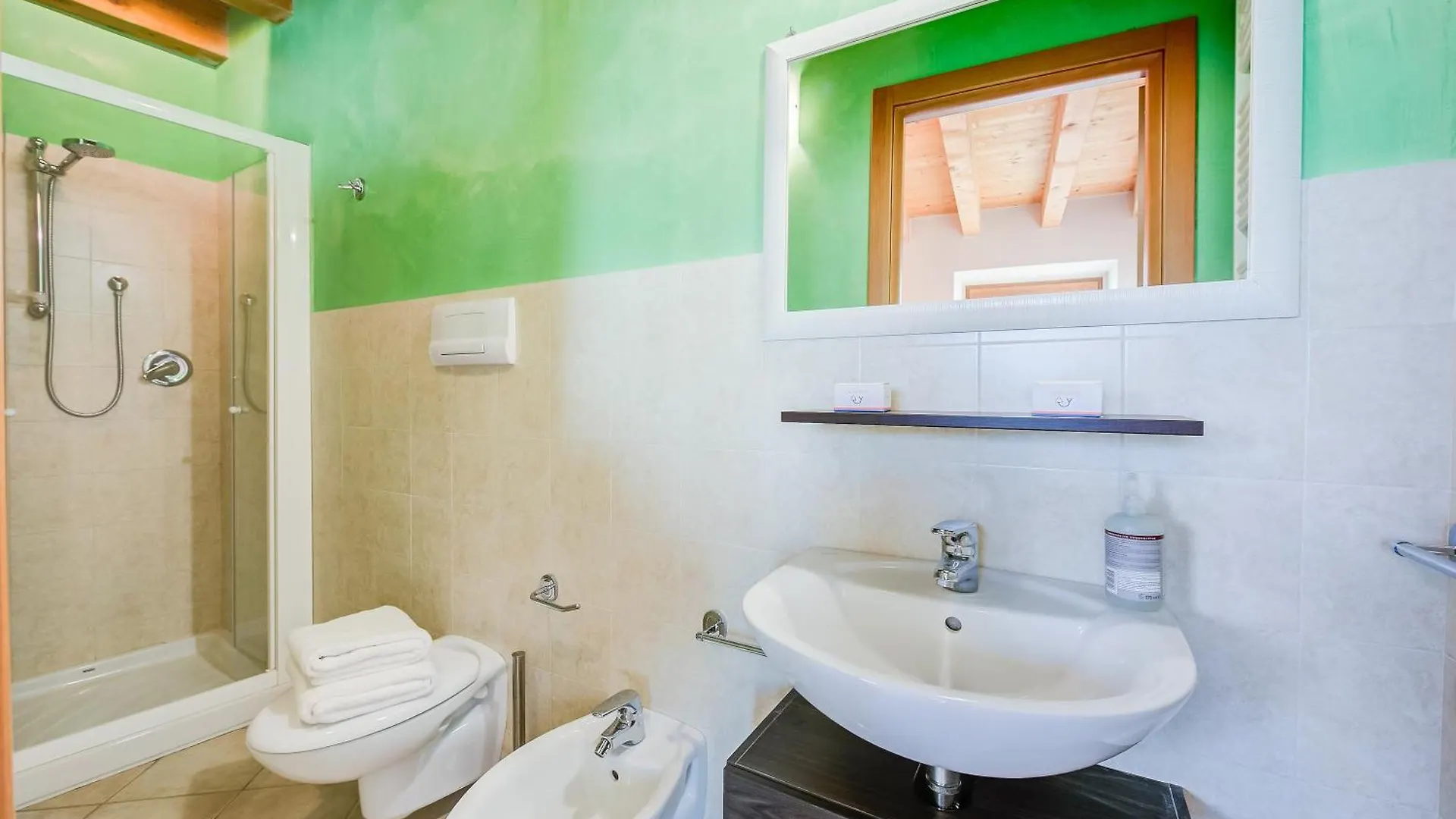 גרגננו Faby House On Hilly Area & Lake View - Happy Rentals